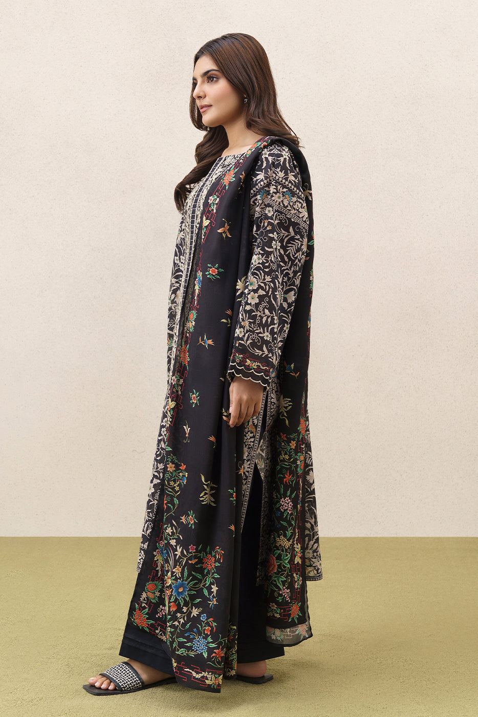 3 PIECE EMBROIDERED LAWN SUIT-FLORAL FOREST (UNSTITCHED)