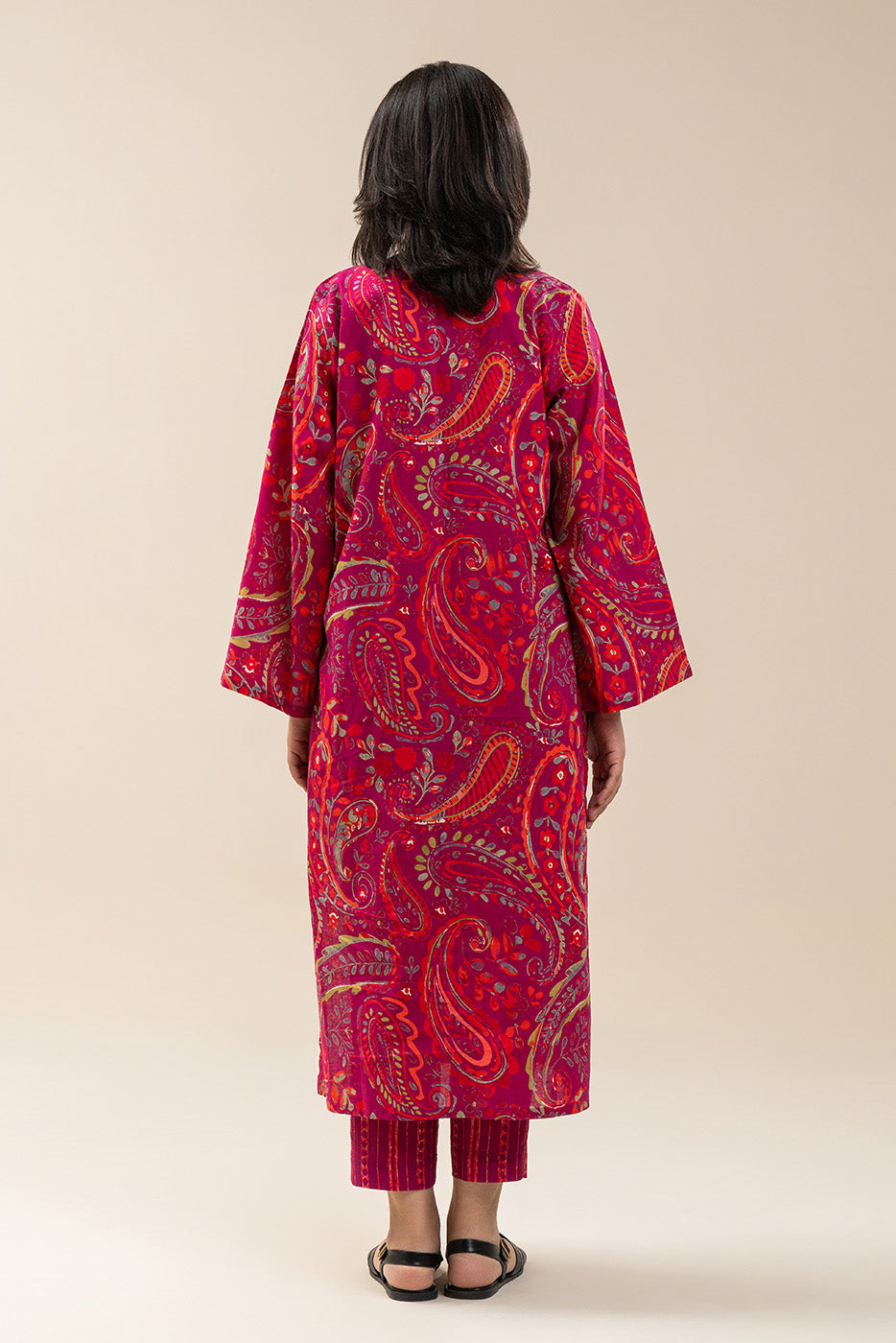 2 PIECE PRINTED KHADDAR SUIT (PRET)