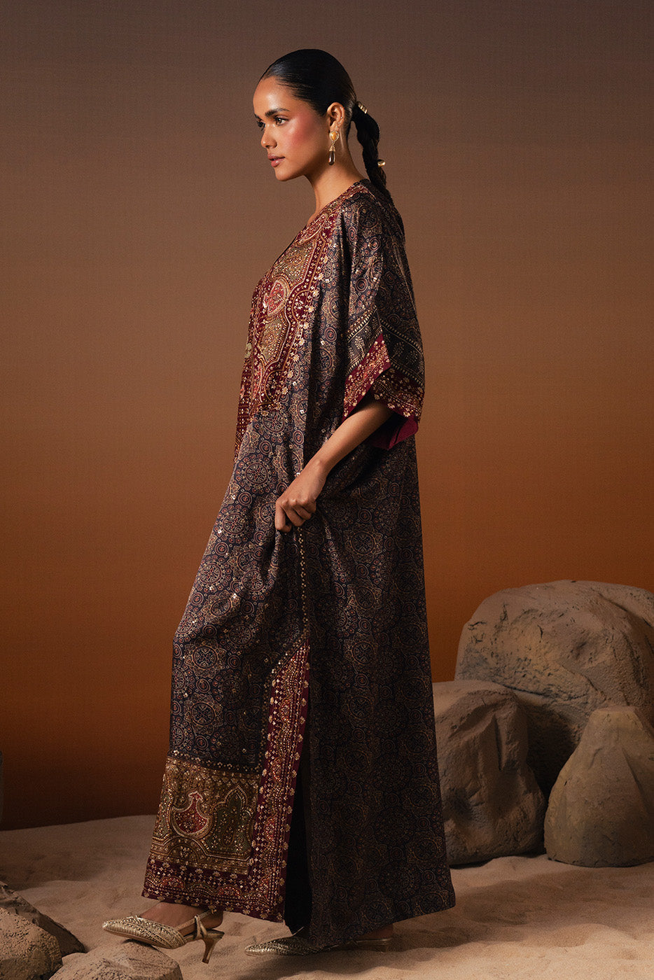 EMBROIDERED SHEMOZE SILK SHIRT (LUXURY PRET)