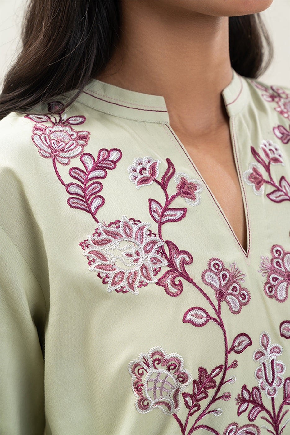 2 PIECE EMBROIDERED CAMBRIC SUIT (PRET)