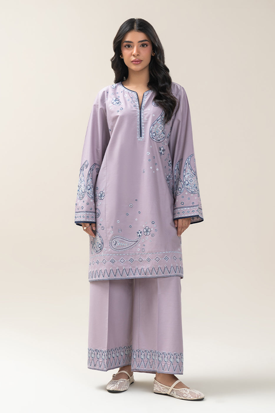 2 PIECE EMBROIDERED CAMBRIC SUIT (PRET)