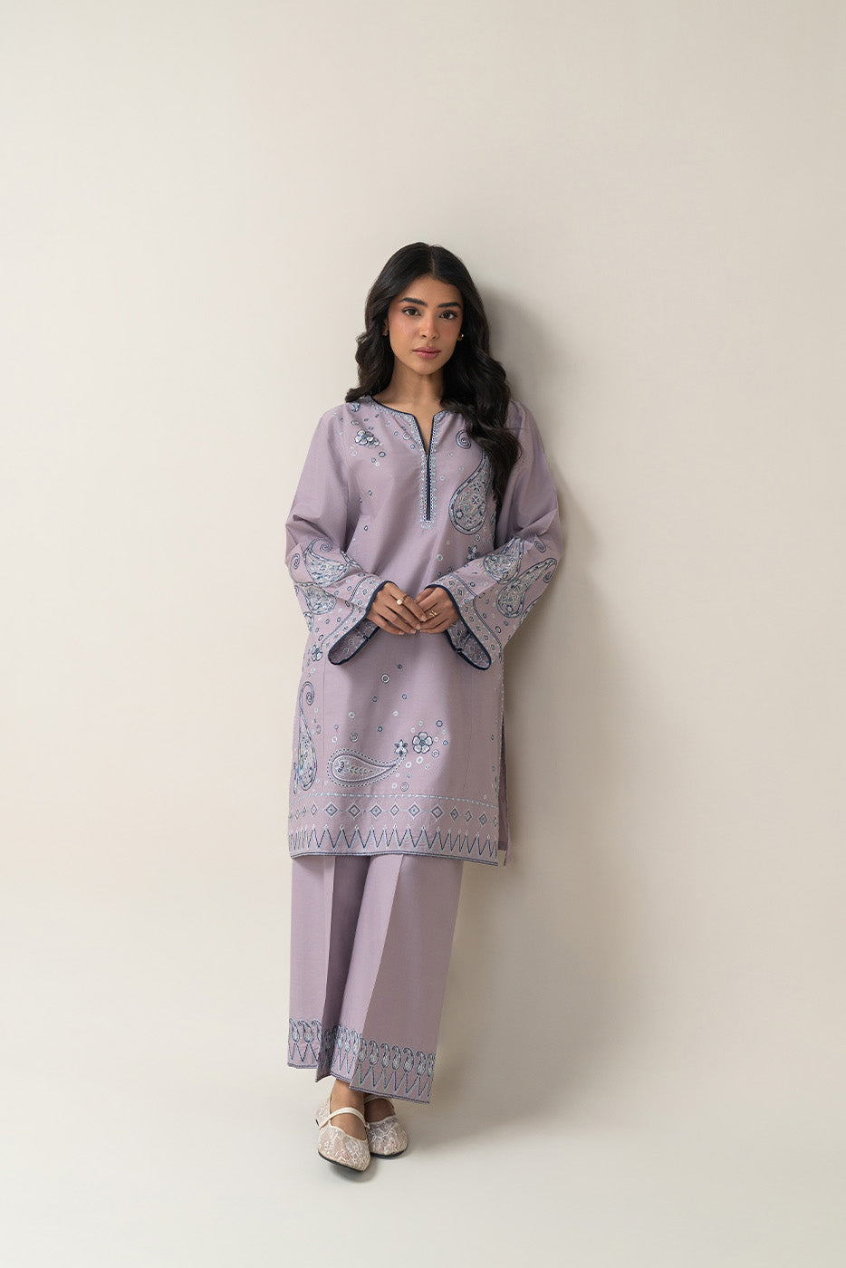 2 PIECE EMBROIDERED CAMBRIC SUIT (PRET)