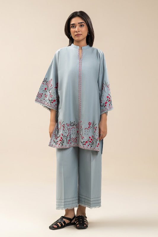 2 PIECE EMBROIDERED CAMBRIC SUIT (PRET)