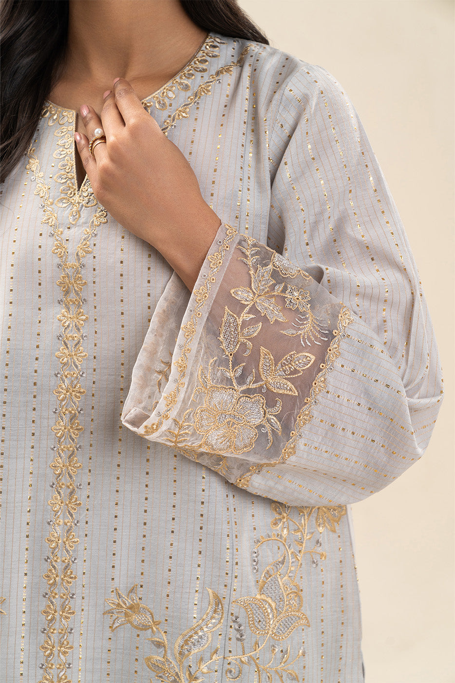 2 PIECE EMBROIDERED TWO TONE SUIT (PRET)