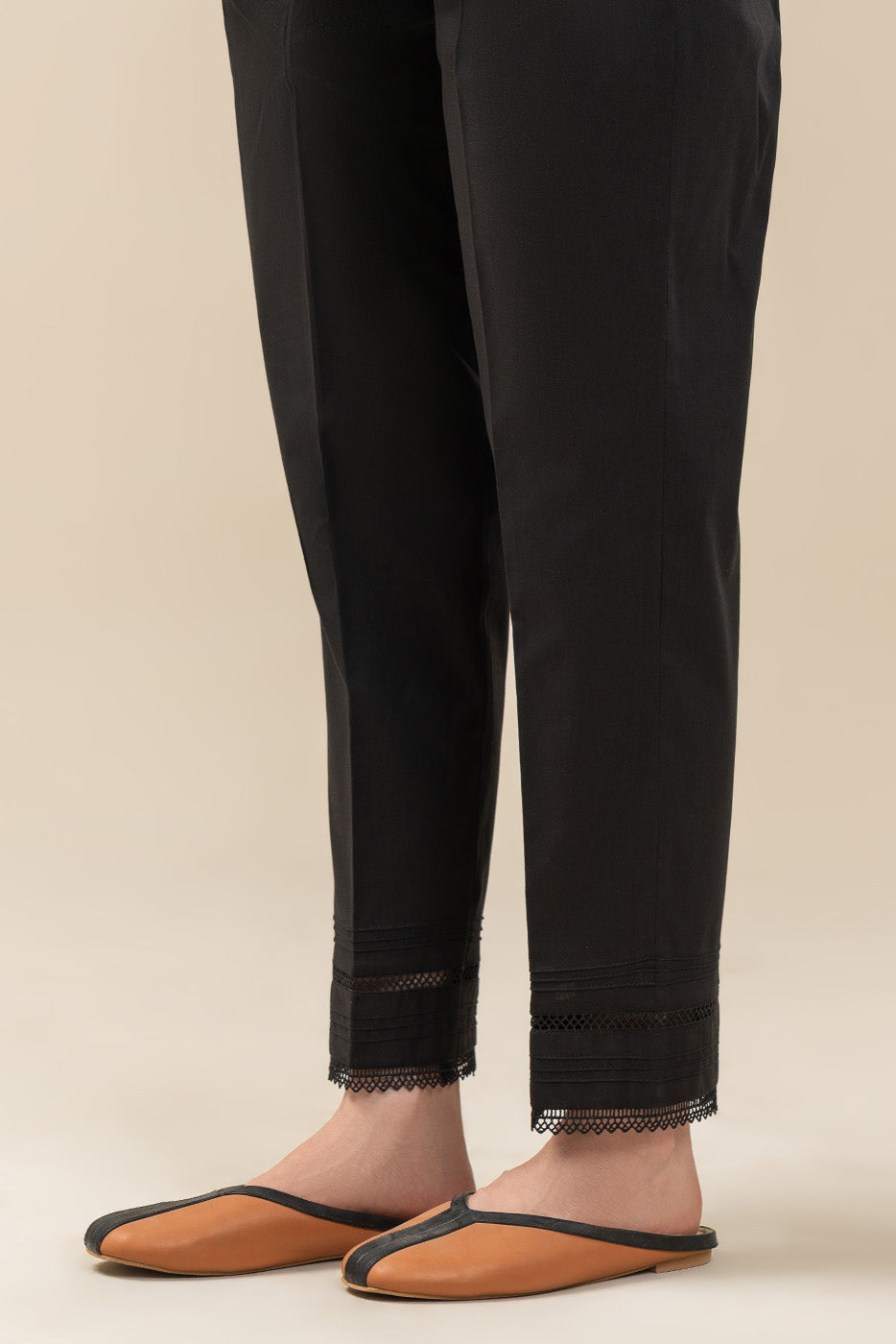 BASIC STRAIGHT PANTS