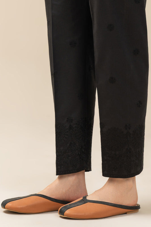 EMBROIDERED STRAIGHT PANTS