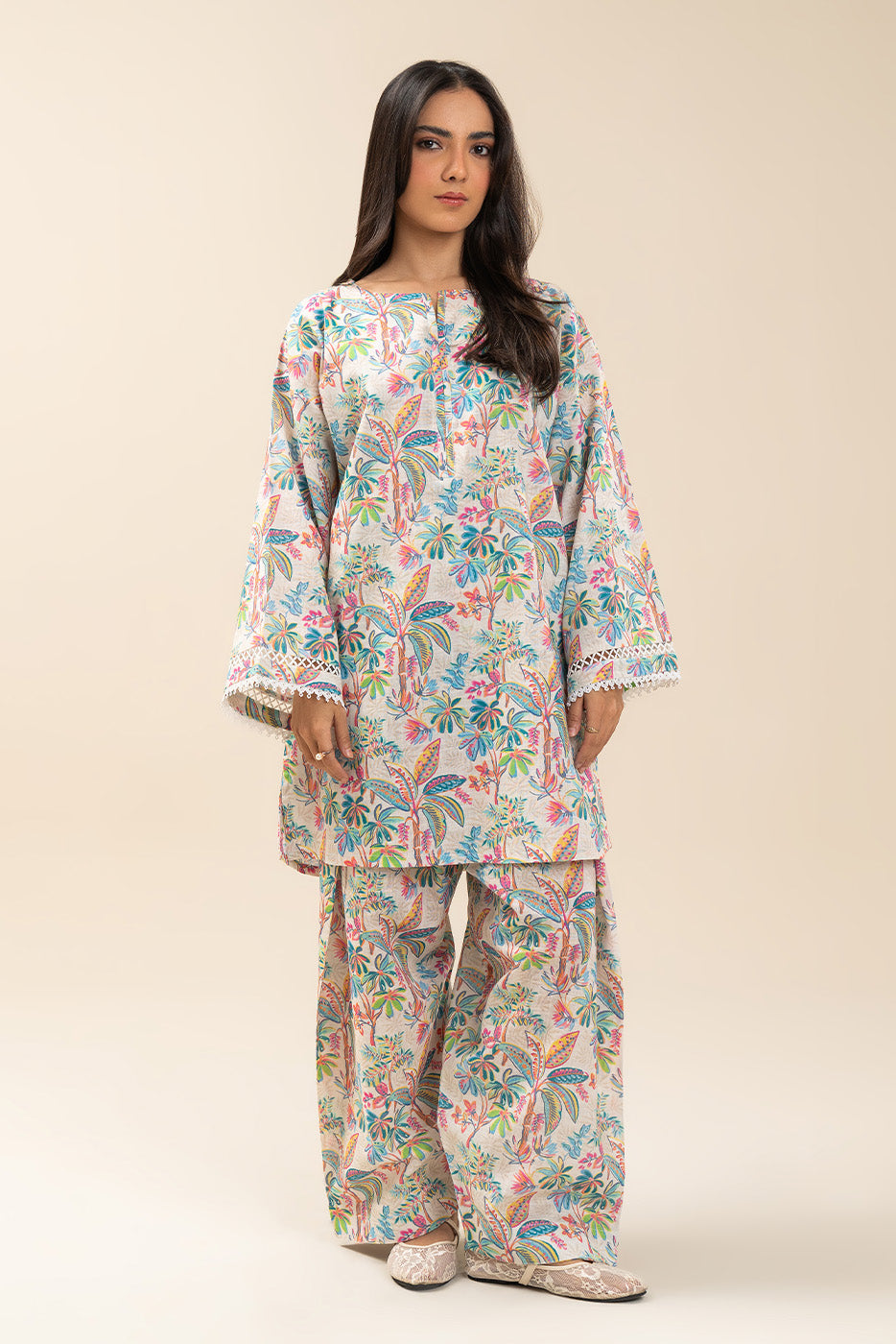 2 PIECE PRINTED KHADDAR SUIT (PRET)