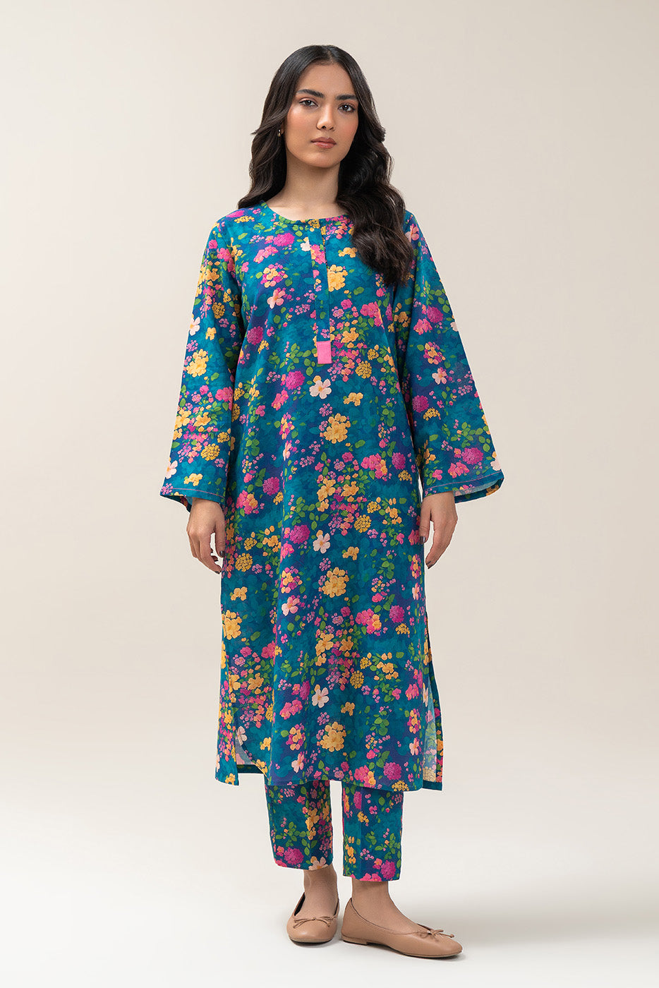 2 PIECE PRINTED KHADDAR SUIT (PRET)