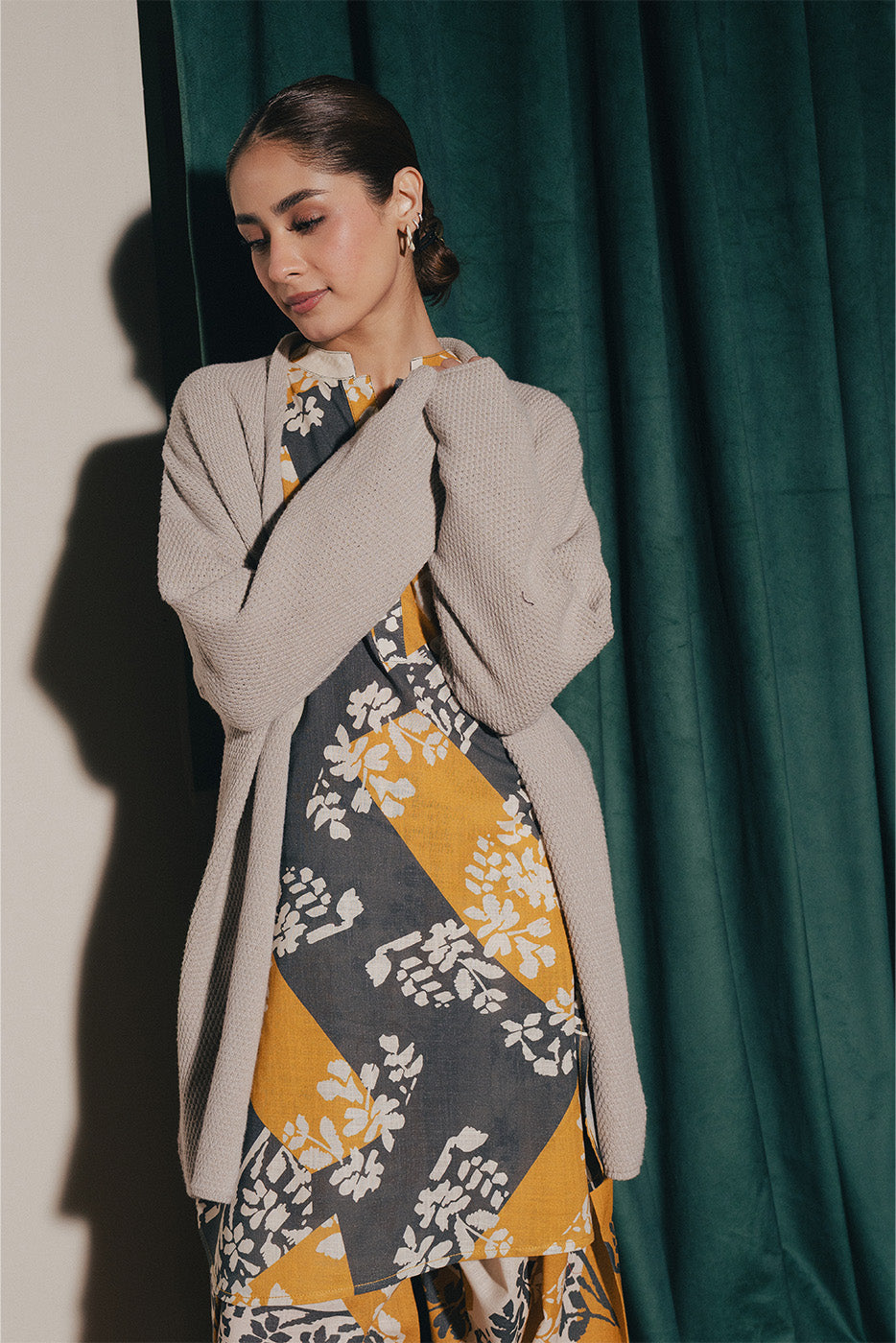 2 PIECE PRINTED KHADDAR SUIT (PRET)