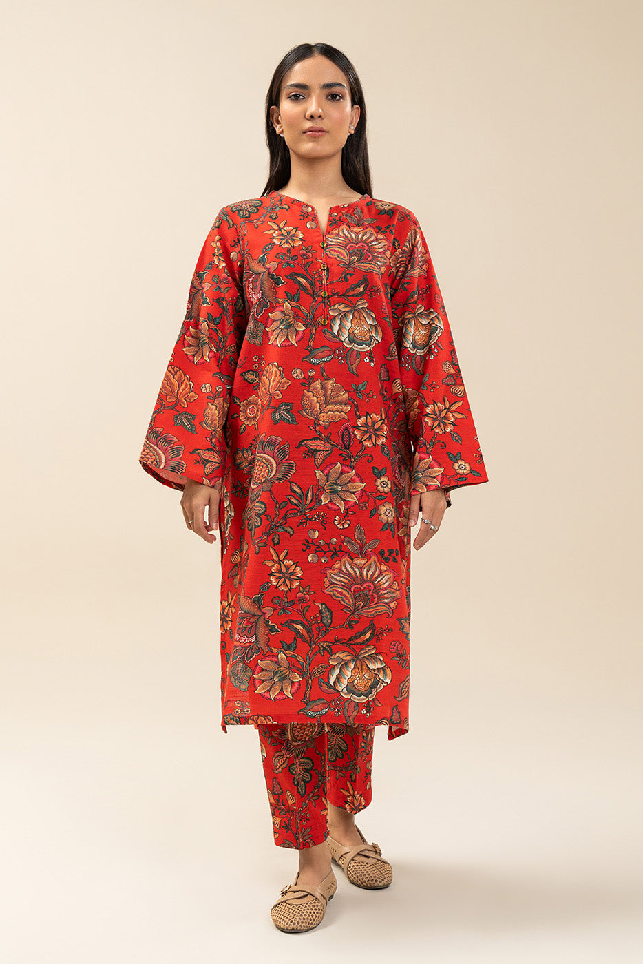 2 PIECE PRINTED KHADDAR SUIT (PRET)