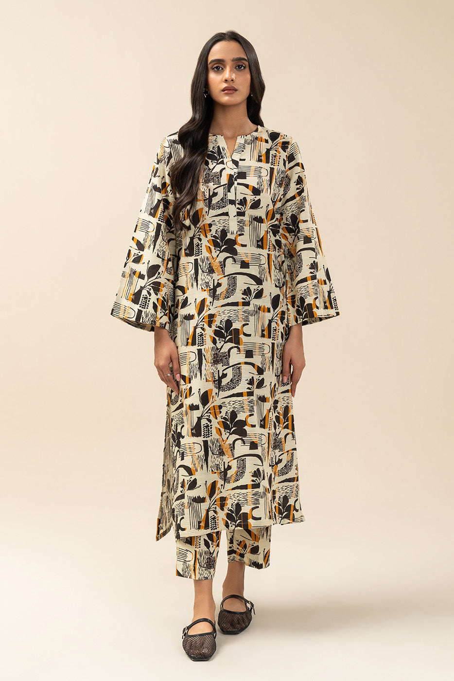 2 PIECE PRINTED KHADDAR SUIT (PRET)