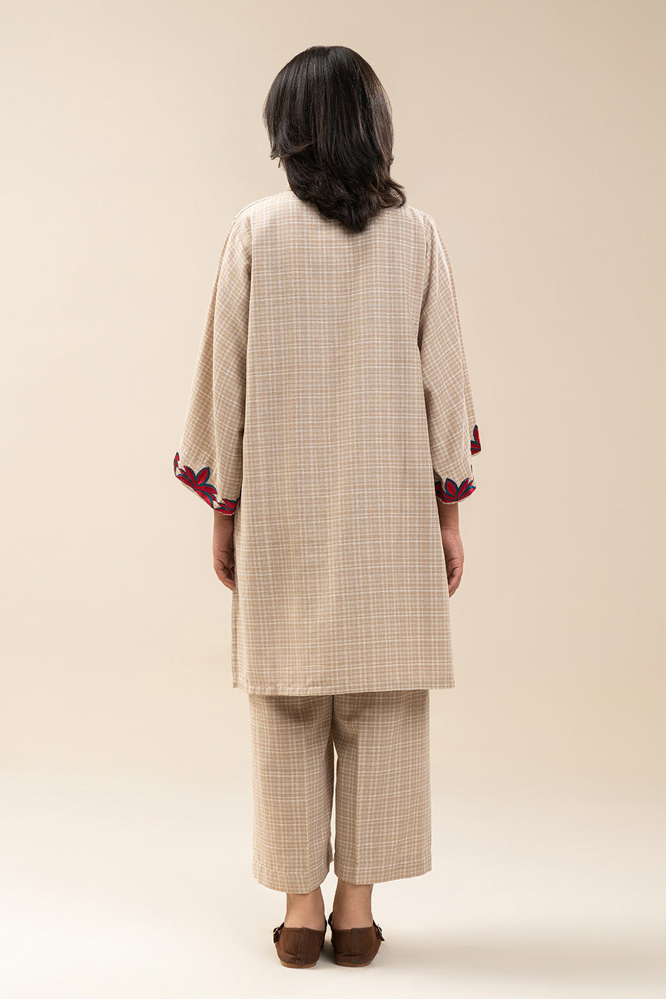 2 PIECE EMBROIDERED DOBBY SUIT (PRET)