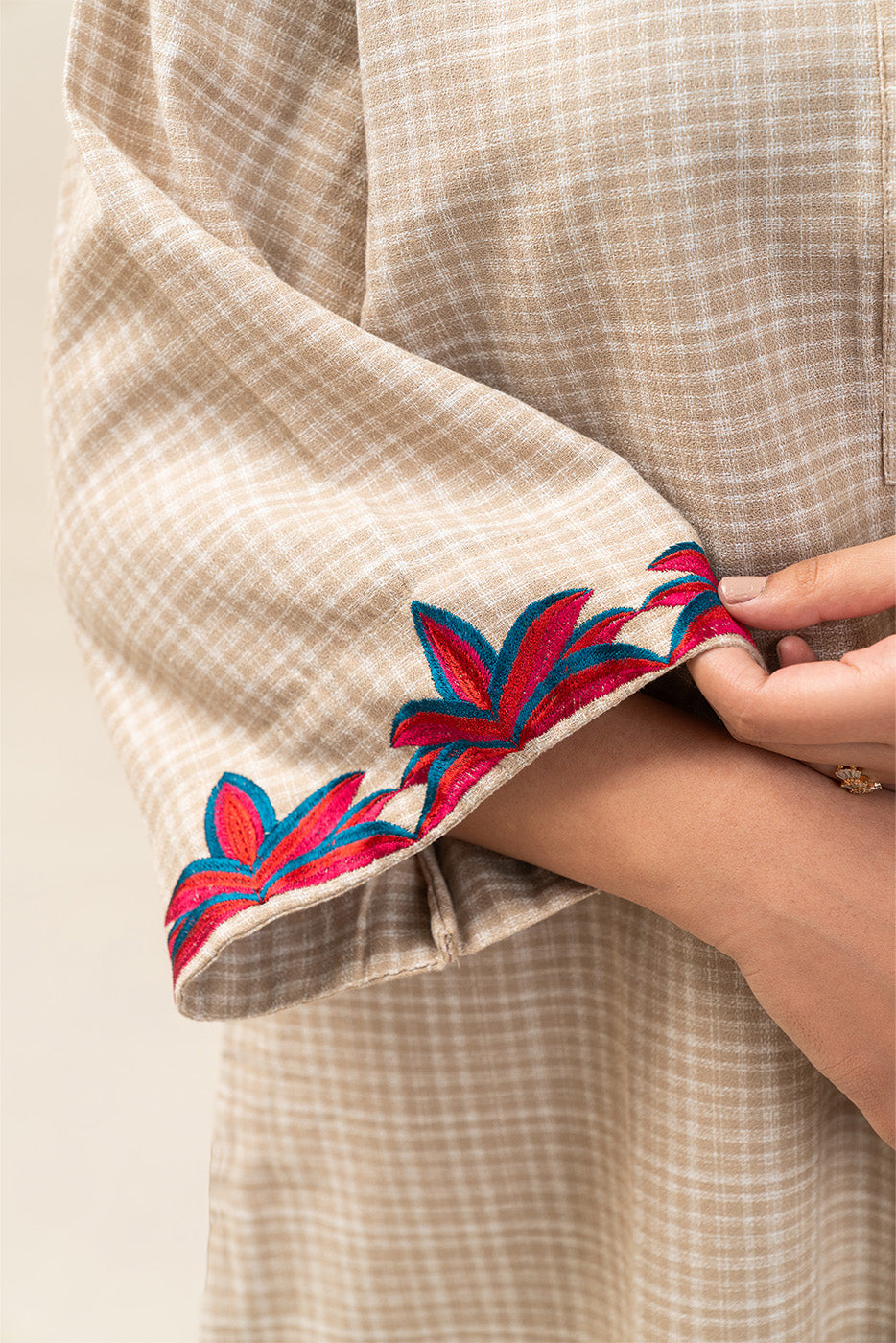 2 PIECE EMBROIDERED DOBBY SUIT (PRET)