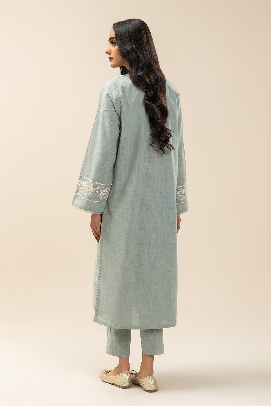 2 PIECE EMBROIDERED TWO WAY SLUB SUIT (PRET)