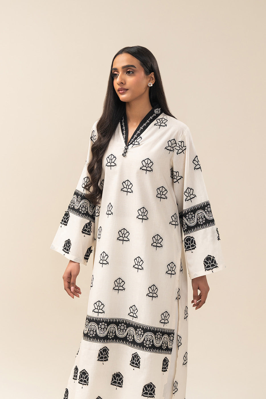EMBROIDERED JACQUARD SHIRT (PRET)