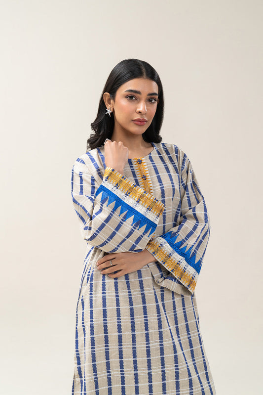 2 PIECE BASIC KHADDAR JACQUARD SUIT (PRET)