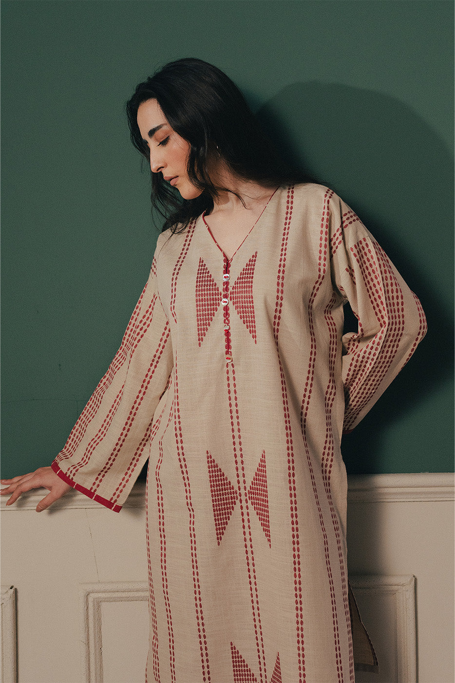 2 PIECE BASIC KHADDAR JACQUARD SUIT (PRET)