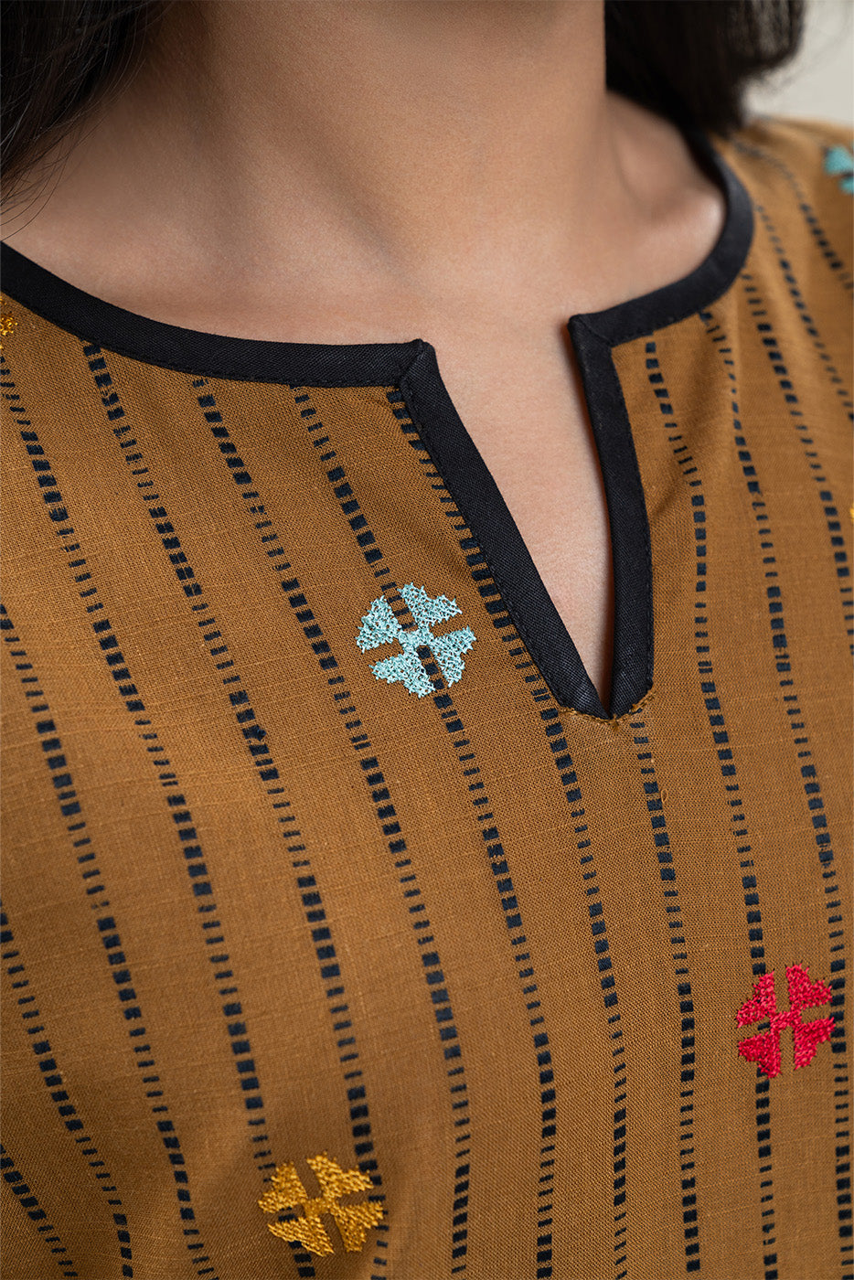 2 PIECE EMBROIDERED KHADDAR JACQUARD SUIT (PRET)