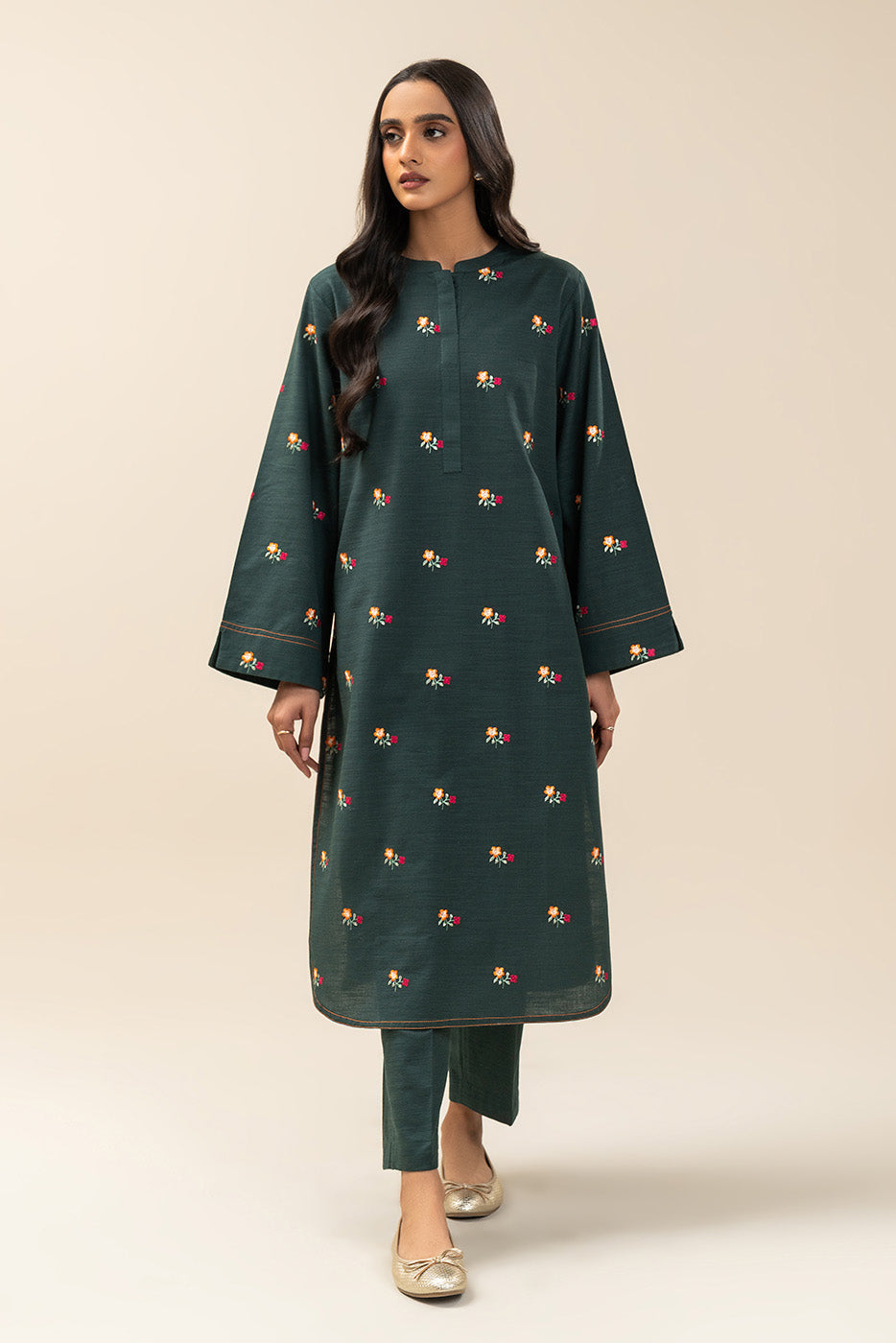 2 PIECE EMBROIDERED SLUB KHADDAR SUIT (PRET)