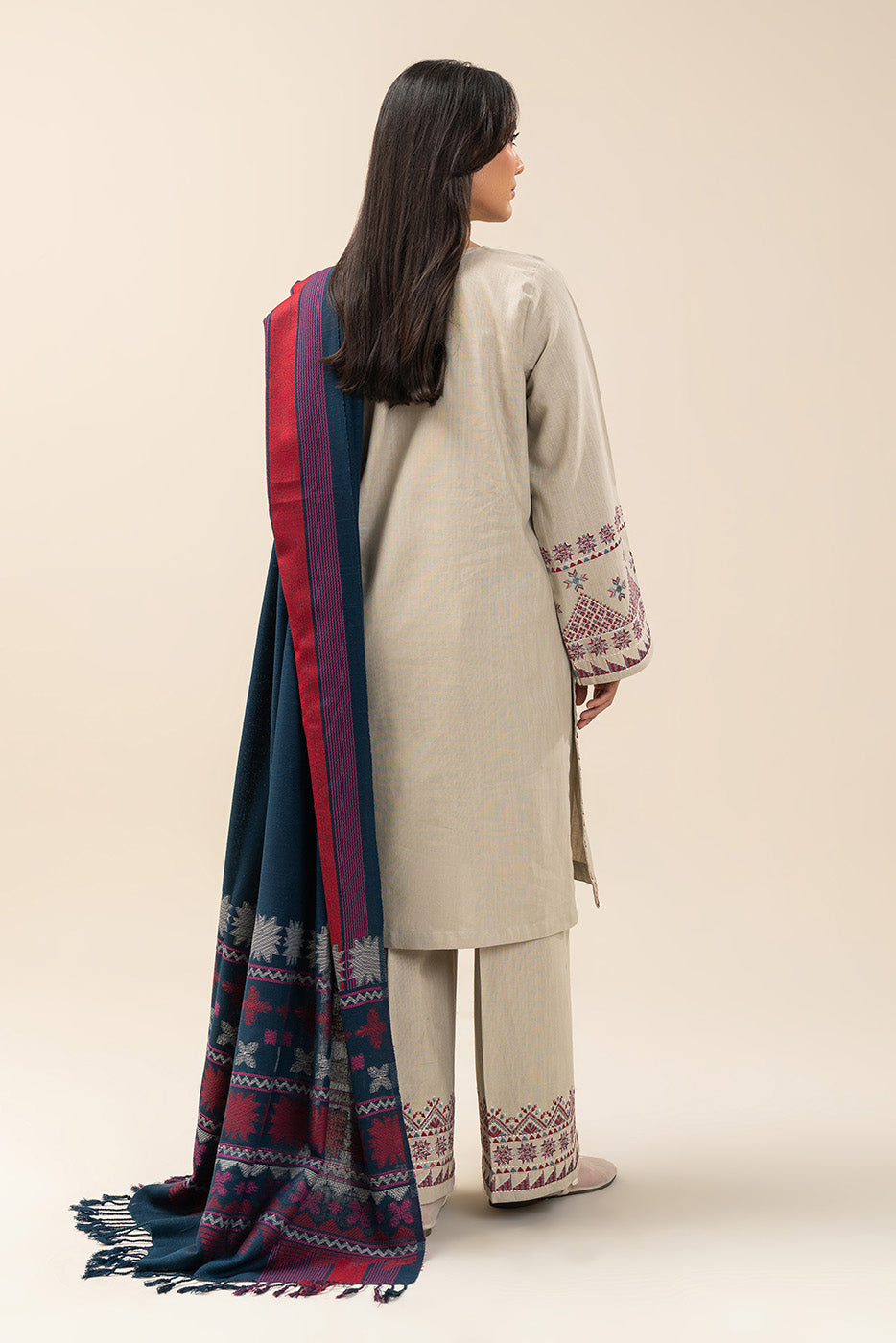 3 PIECE EMBROIDERED SLUB KHADDAR SUIT (PRET)