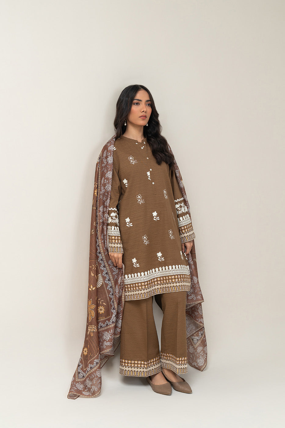 3 PIECE EMBROIDERED SLUB KHADDAR SUIT (PRET)