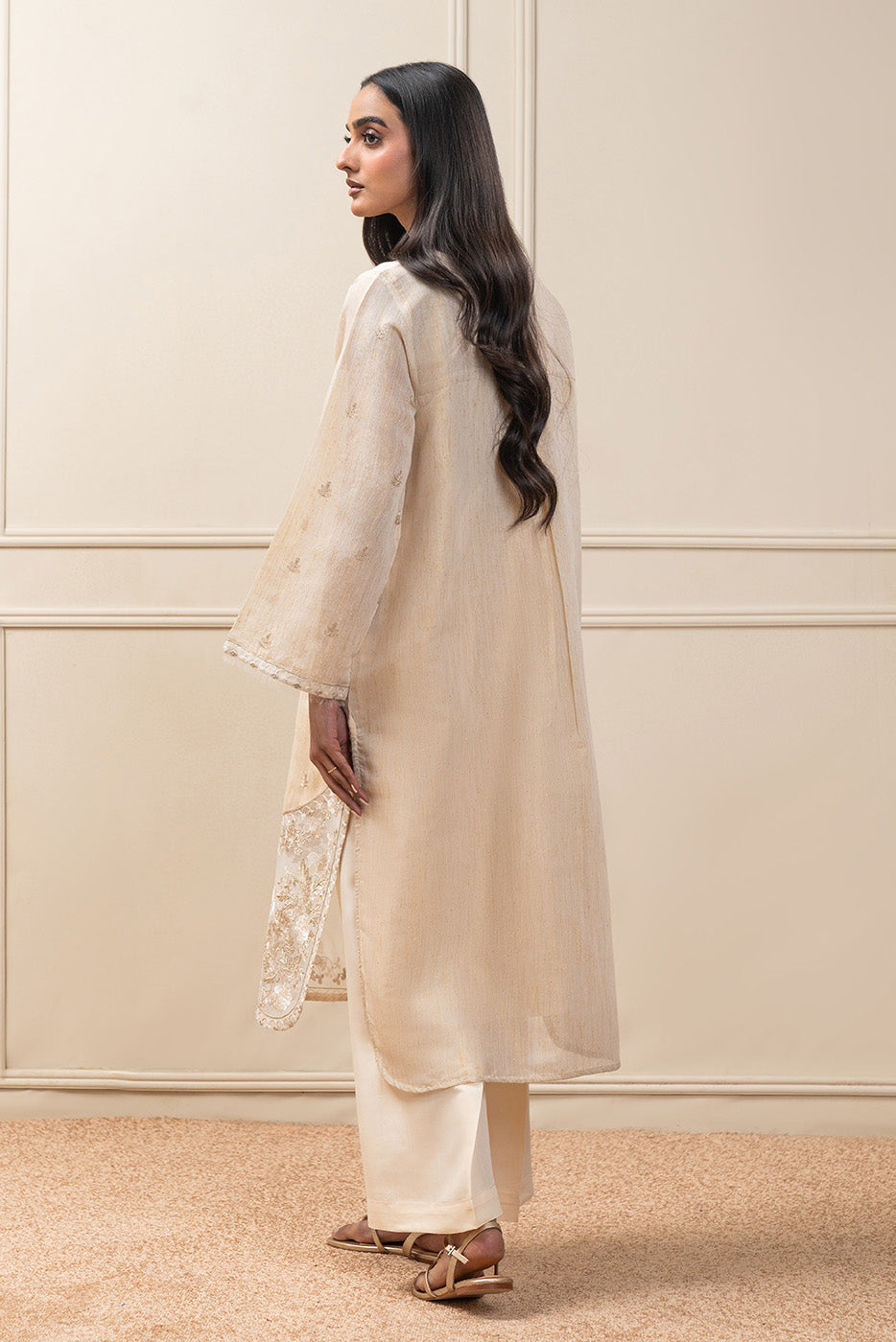 2 PIECE EMBROIDERED GOLD ZARI SUIT (PRET)