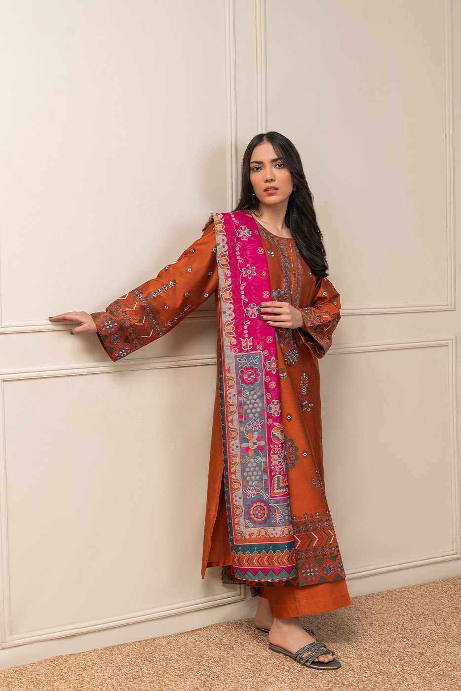 3 PIECE EMBROIDERED TWO TONE SUIT (PRET)