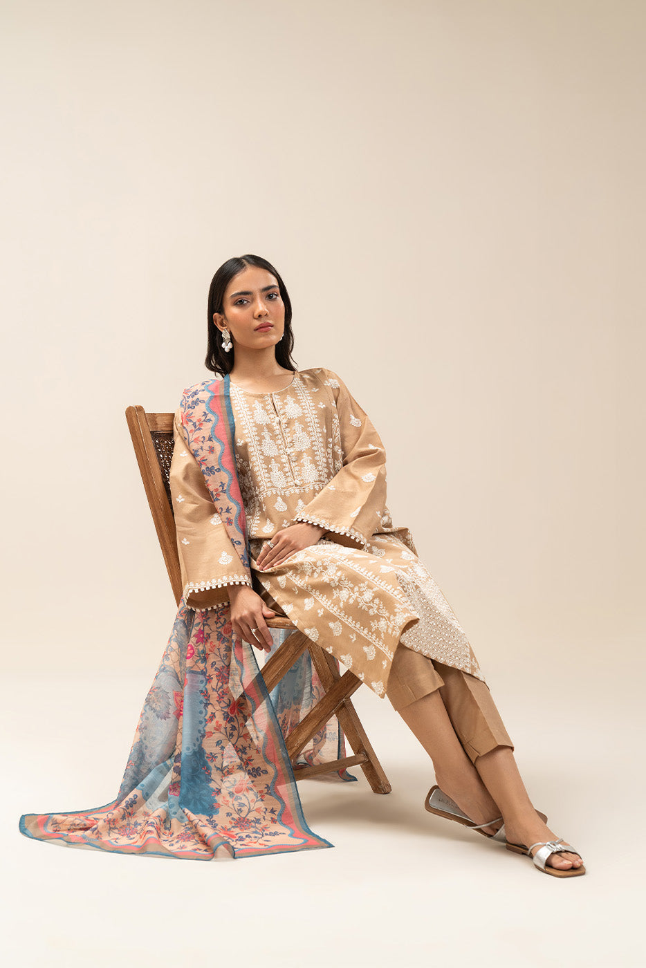 3 PIECE EMBROIDERED TWO TONE SUIT (PRET)