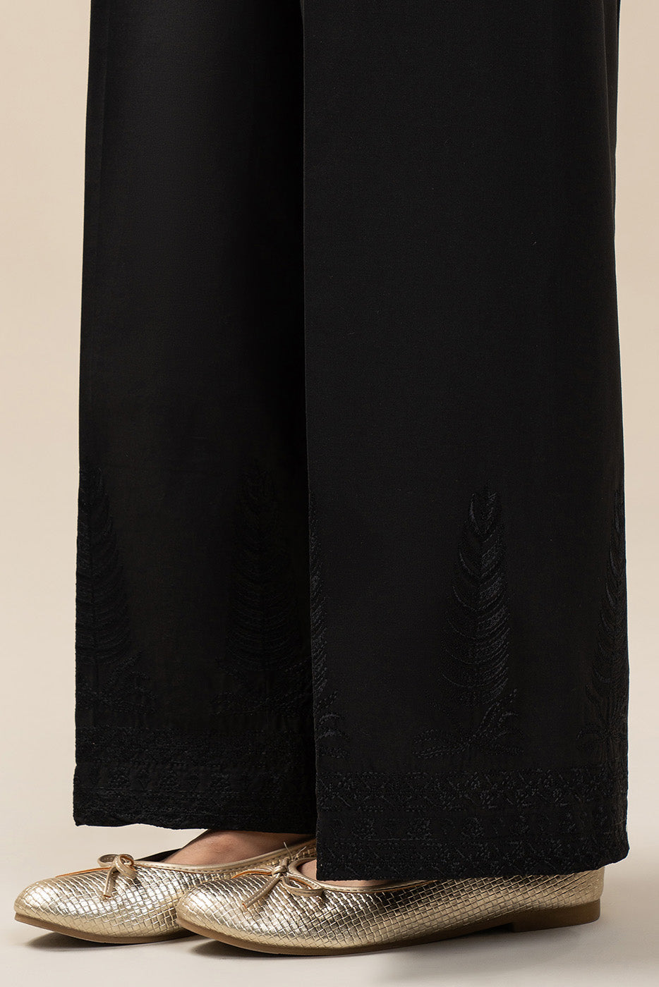 EMBROIDERED CULOTTE PANTS