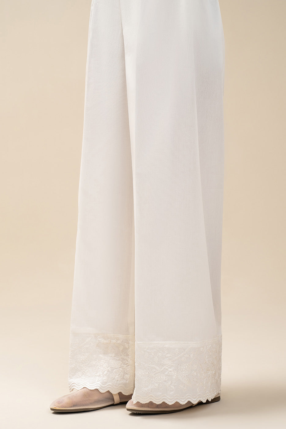 EMBROIDERED SLACK PANTS