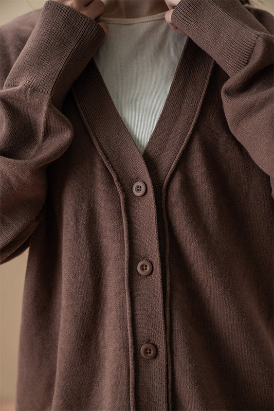 V-NECK LOOSE FIT CARDIGAN