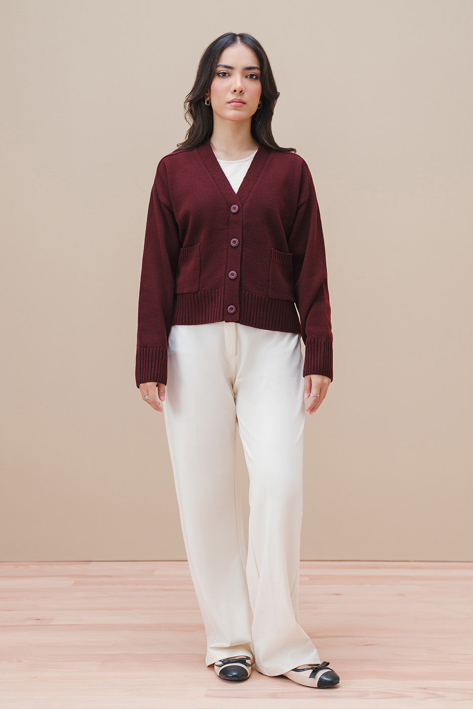 V-NECK CROPPED CARDIGAN