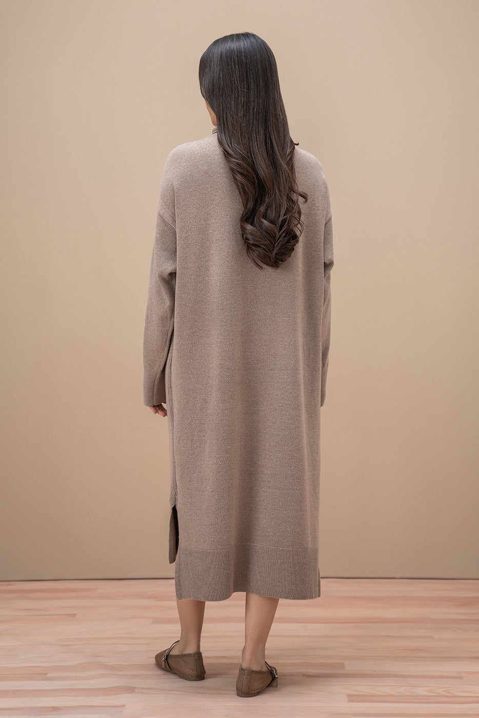 TURTLE NECK SIDE SLIT DRESS