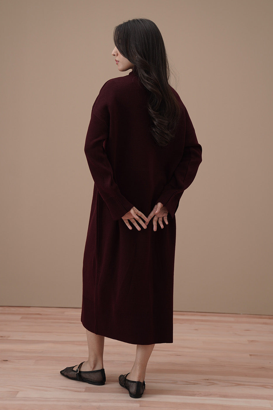THUMBHOLE SLEEVE LONG DRESS
