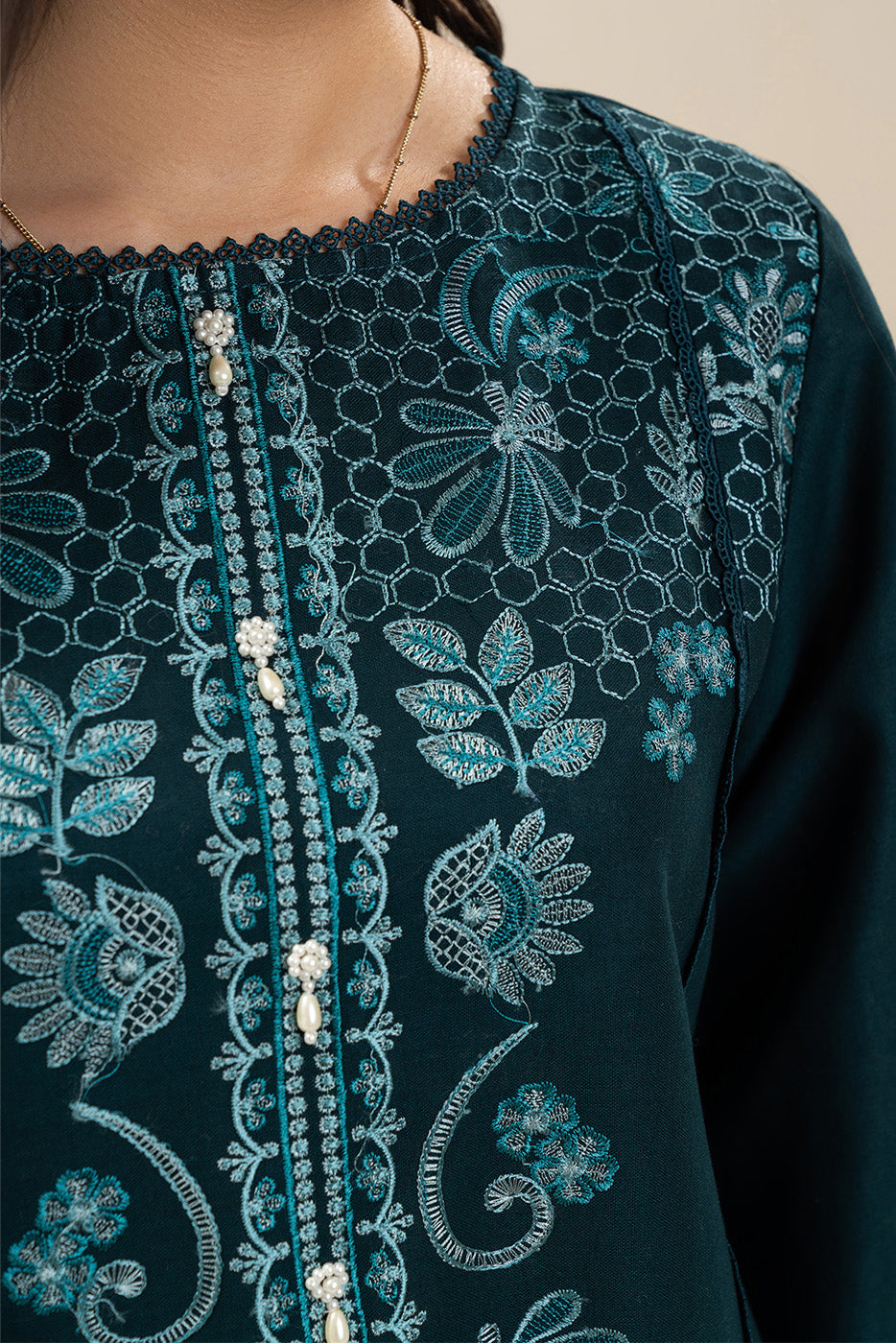 3 PIECE EMBROIDERED SLUB KHADDAR SUIT-OXFORD BLUE (UNSTITCHED)