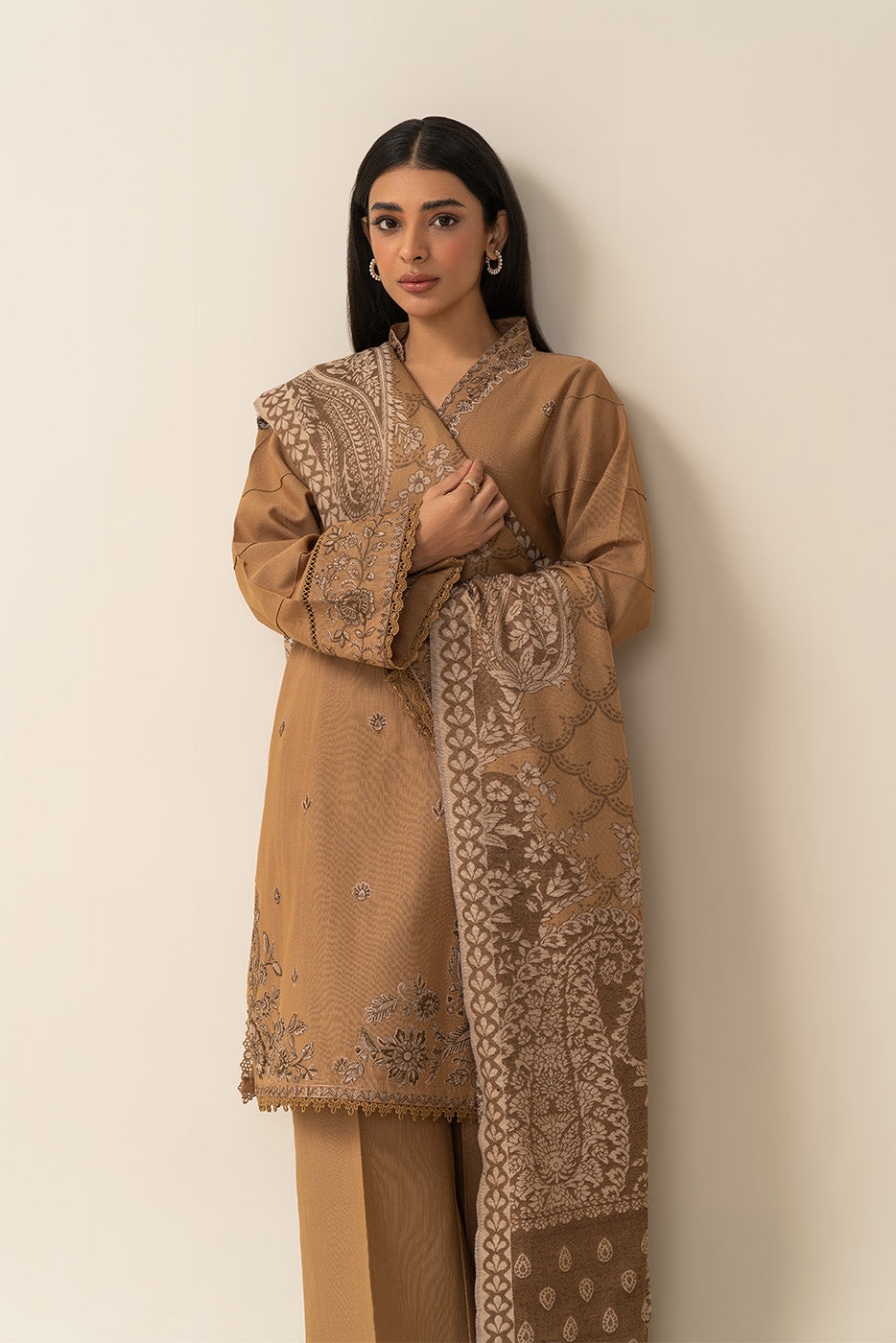 3 PIECE EMBROIDERED SLUB KHADDAR SUIT-FAWN FROST (UNSTITCHED)