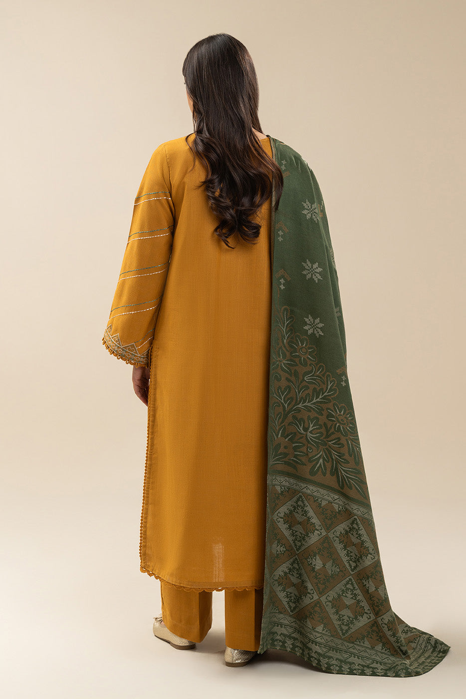 3 PIECE EMBROIDERED SLUB KHADDAR SUIT-AMBER BLISS (UNSTITCHED)