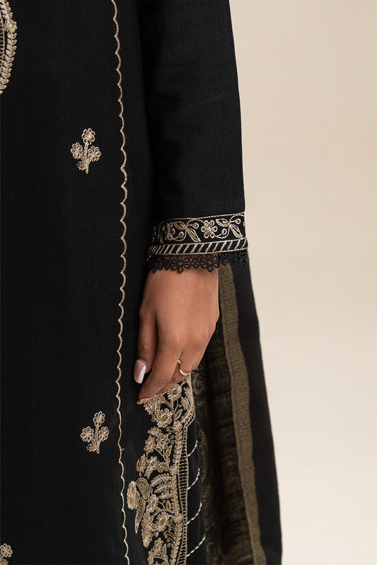 3 PIECE EMBROIDERED SLUB KHADDAR SUIT-GRAPHITE GLAM (UNSTITCHED)