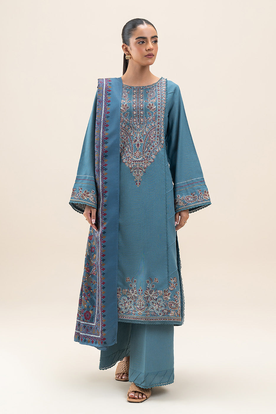 3 PIECE EMBROIDERED SLUB KHADDAR SUIT-SOFT ROUGE