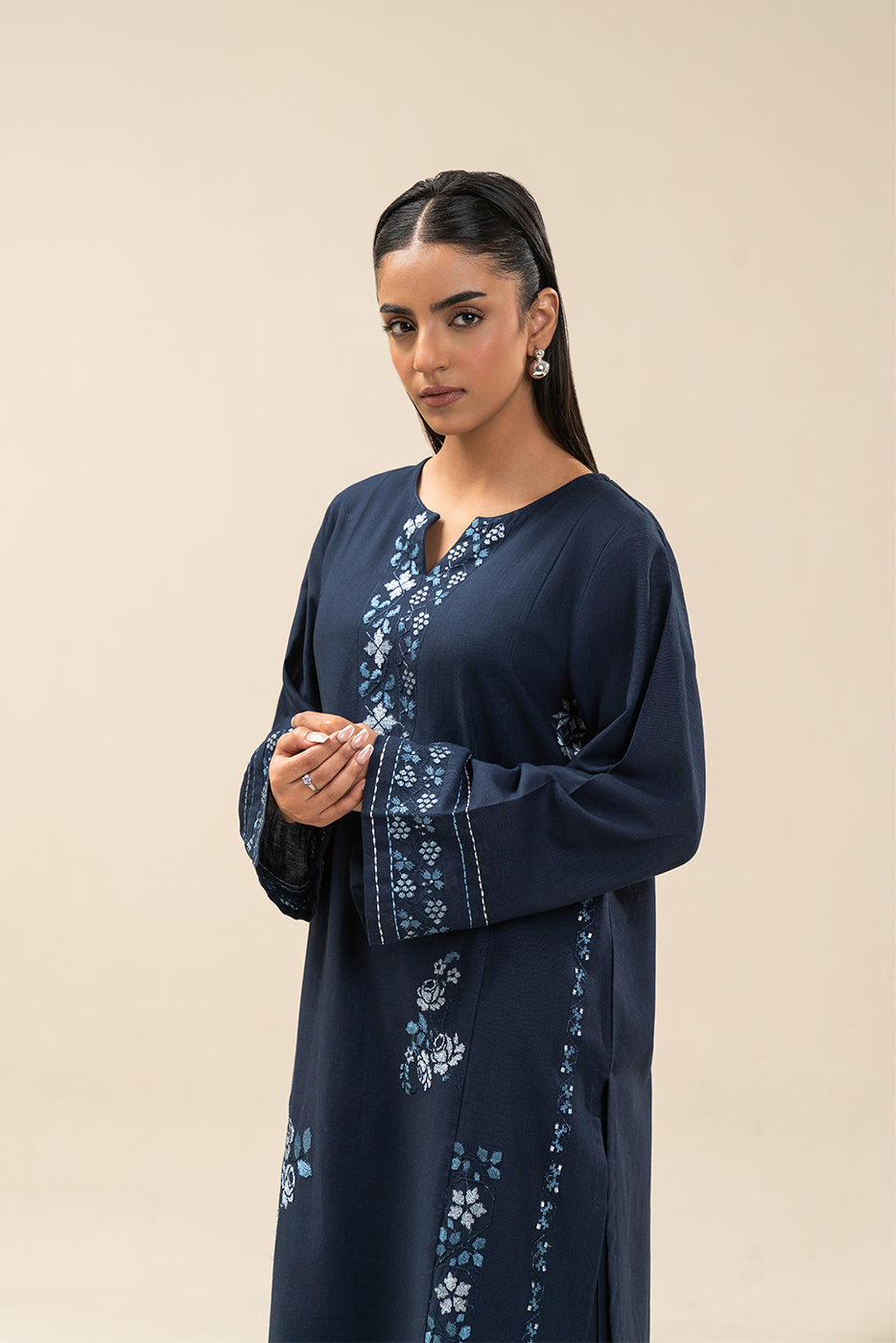 2 PIECE EMBROIDERED SLUB KHADDAR SUIT-MIDNIGHT BLUE (UNSTITCHED)