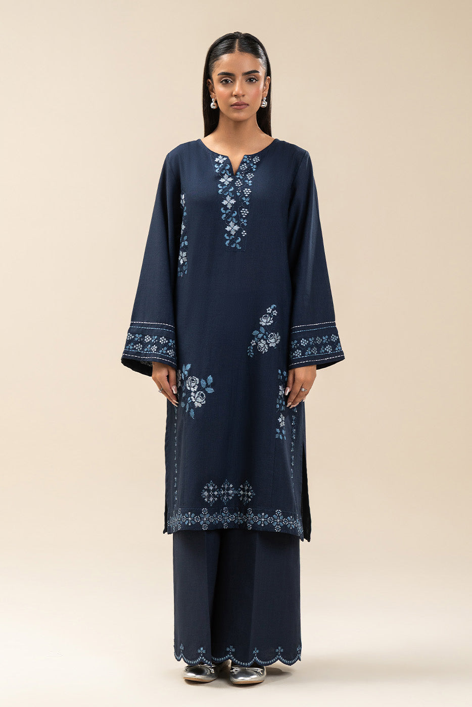 2 PIECE EMBROIDERED SLUB KHADDAR SUIT-MIDNIGHT BLUE (UNSTITCHED)