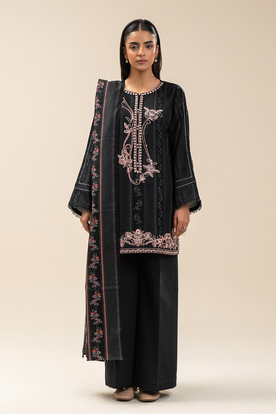 3 PIECE EMBROIDERED SLUB KHADDAR SUIT-SABLE CHARM (UNSTITCHED)