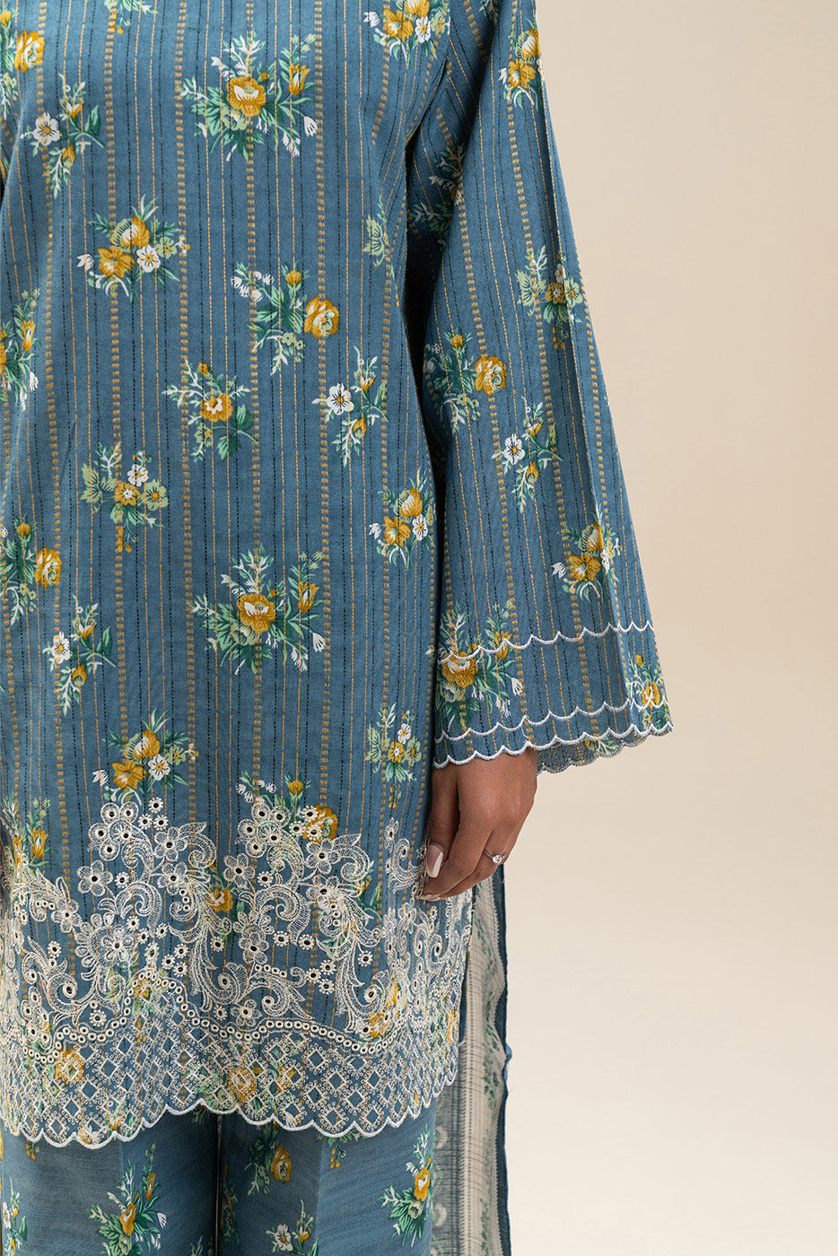 3 PIECE EMBROIDERED KHADDI JQ SUIT-CAROLINA GLOW (UNSTITCHED)