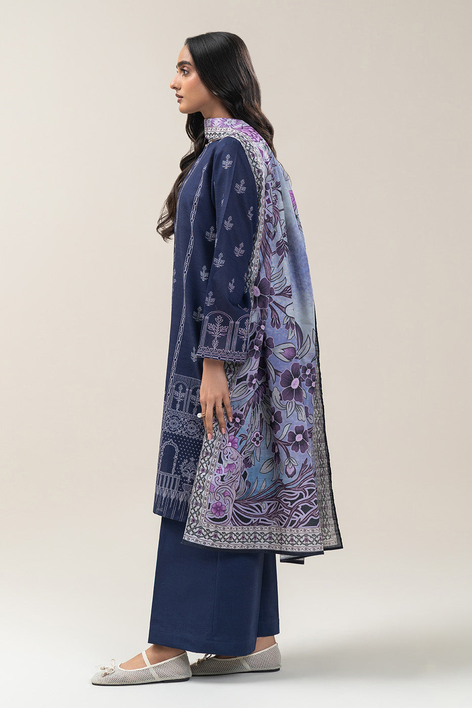 3 PIECE PRINTED SLUB KHADDAR SUIT-YALE NOIR (UNSTITCHED)