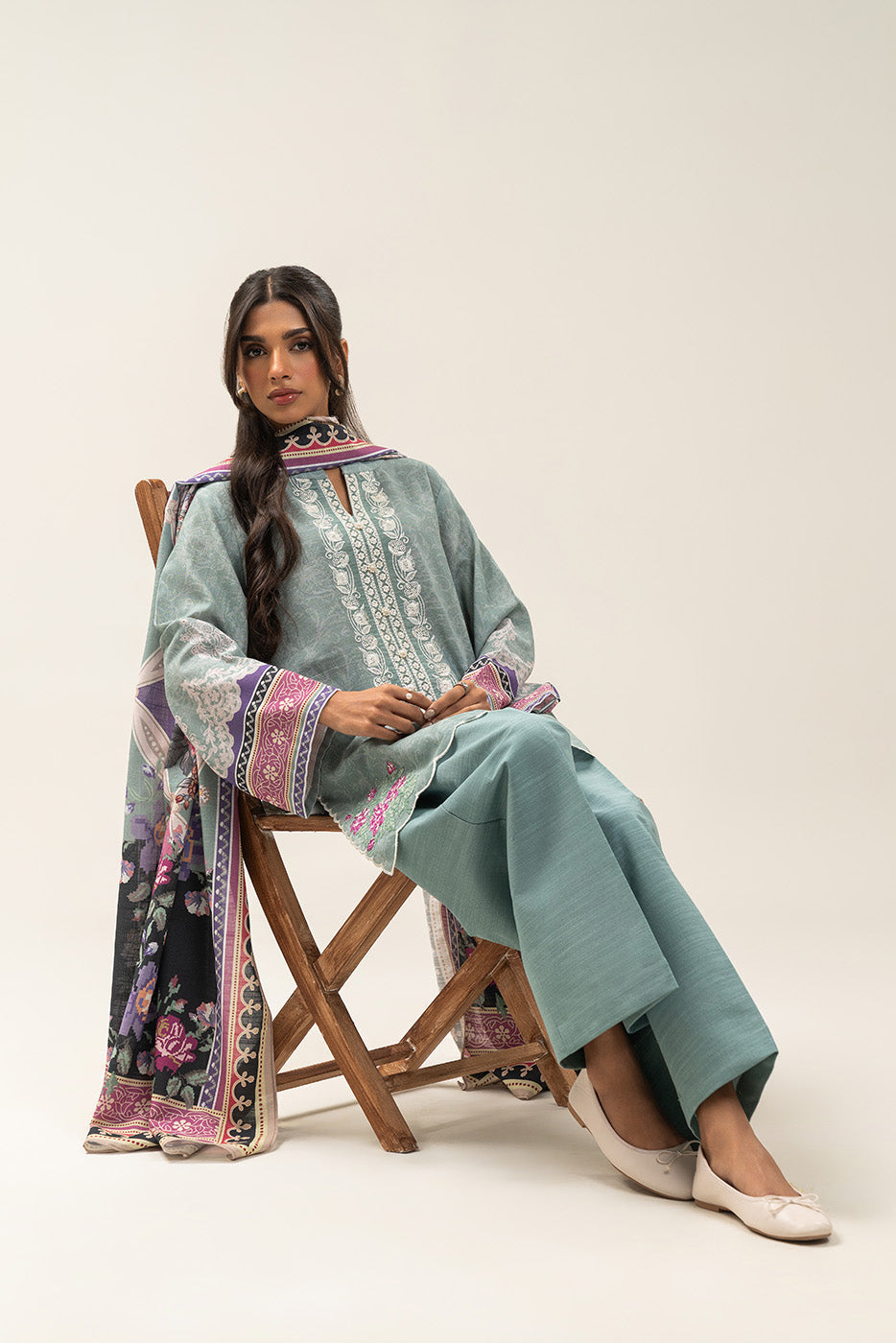 3 PIECE EMBROIDERED SLUB KHADDAR SUIT-WHISPY FROST (UNSTITCHED)