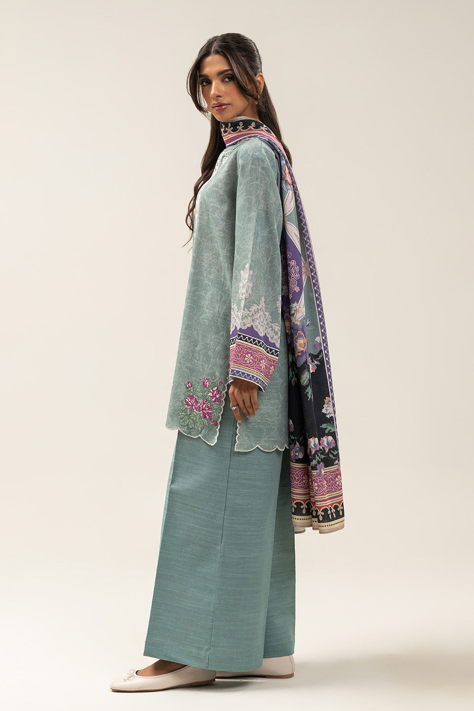 3 PIECE EMBROIDERED SLUB KHADDAR SUIT-WHISPY FROST (UNSTITCHED)