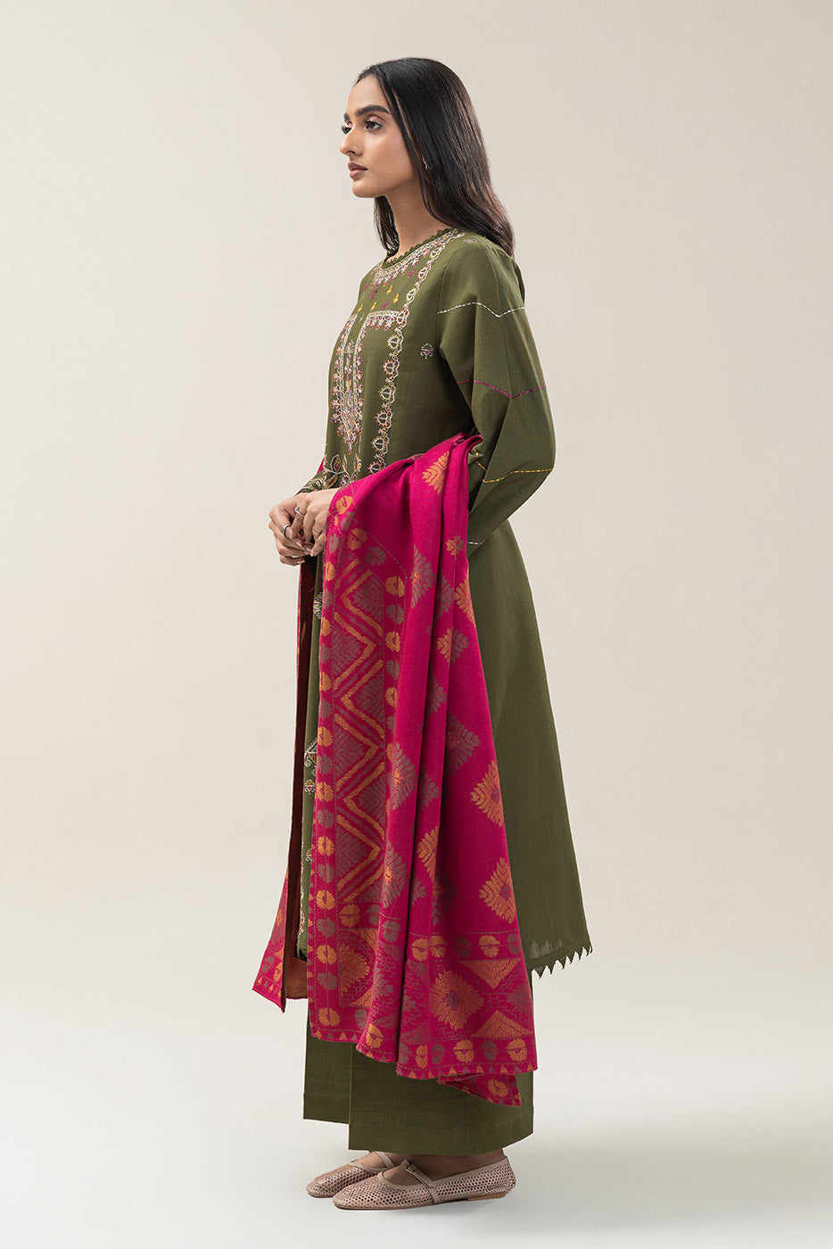 3 PIECE EMBROIDERED SLUB KHADDAR SUIT-BASIL MAZE (UNSTITCHED)