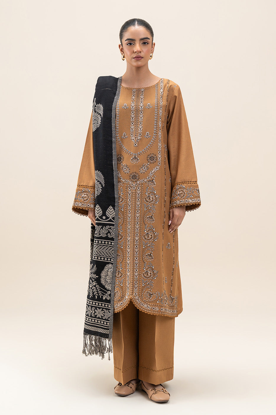 3 PIECE EMBROIDERED KHADDAR SUIT-SANGRIA DUSK