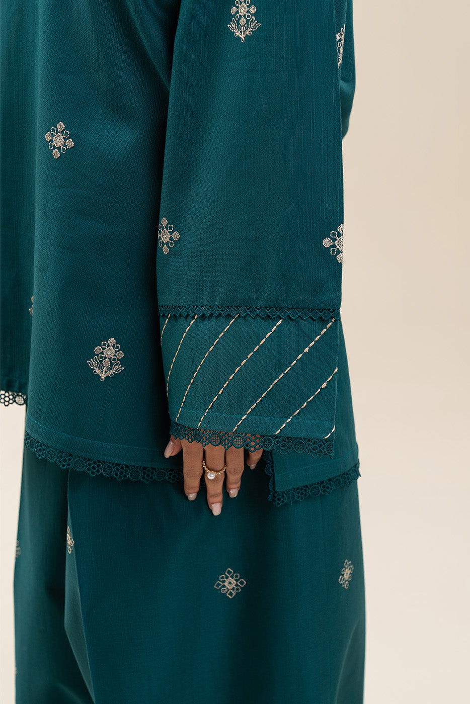 2 PIECE EMBROIDERED SLUB KHADDAR SUIT-AEGEAN TALE (UNSTITCHED)