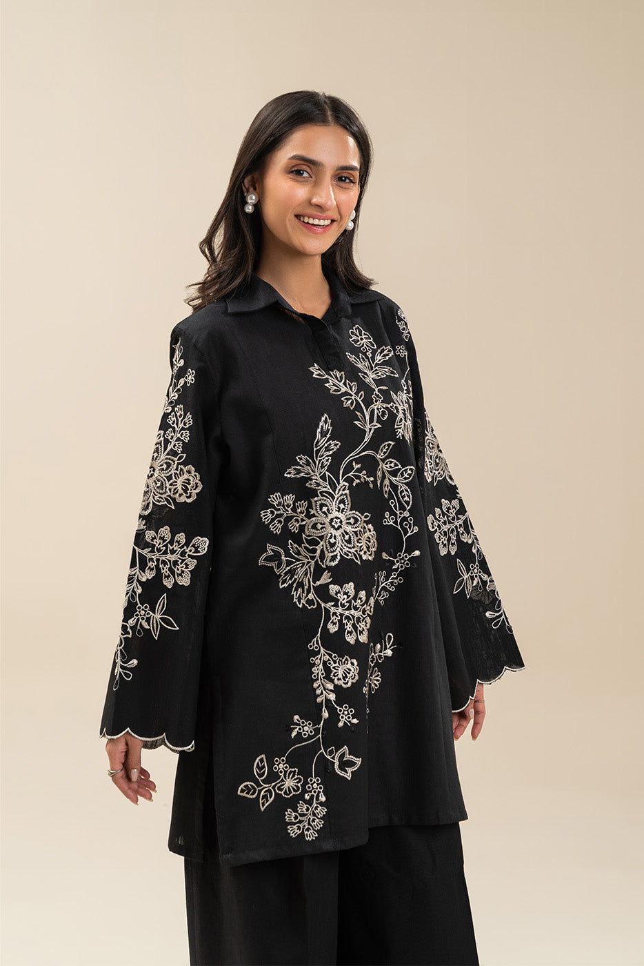 2 PIECE EMBROIDERED SLUB KHADDAR SUIT-OBSIDIAN GLINT (UNSTITCHED)